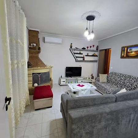 Mehmeti Vandrerhjem Sarandë